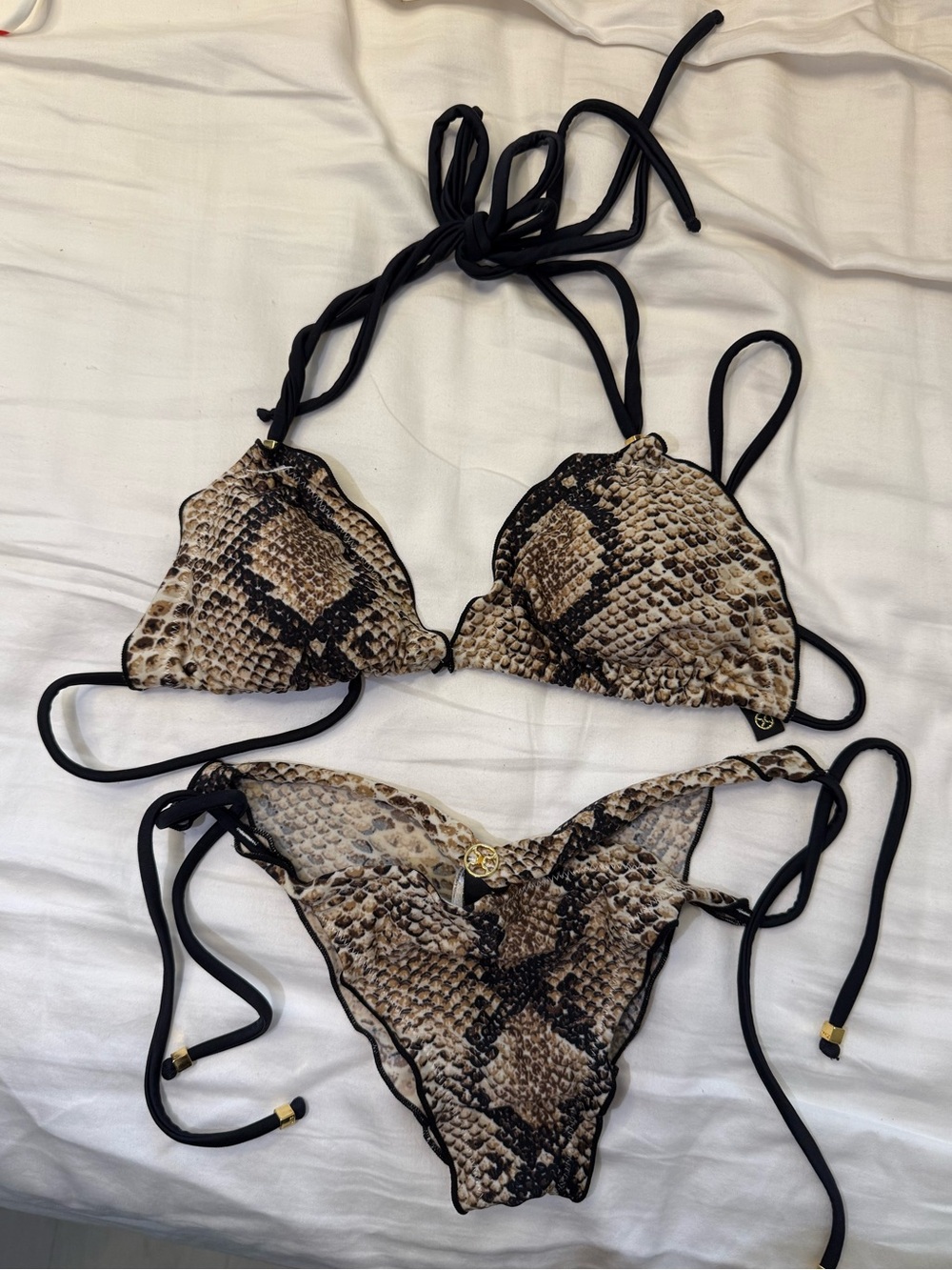 VIX Snakeskin Triangle Bikini Set Size MEDIUM